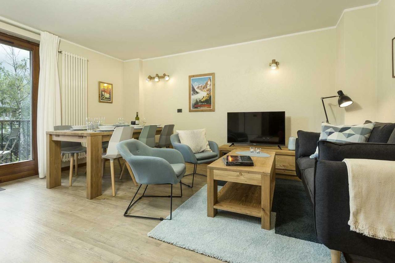 Apartment Ensa - Alpes Travel - Central Chamonix - Sleeps 4 Exterior photo